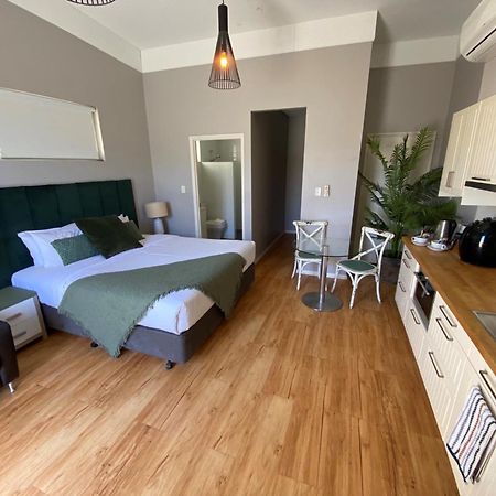 Fremantle Boutique Accommodation - Maand Up Екстериор снимка