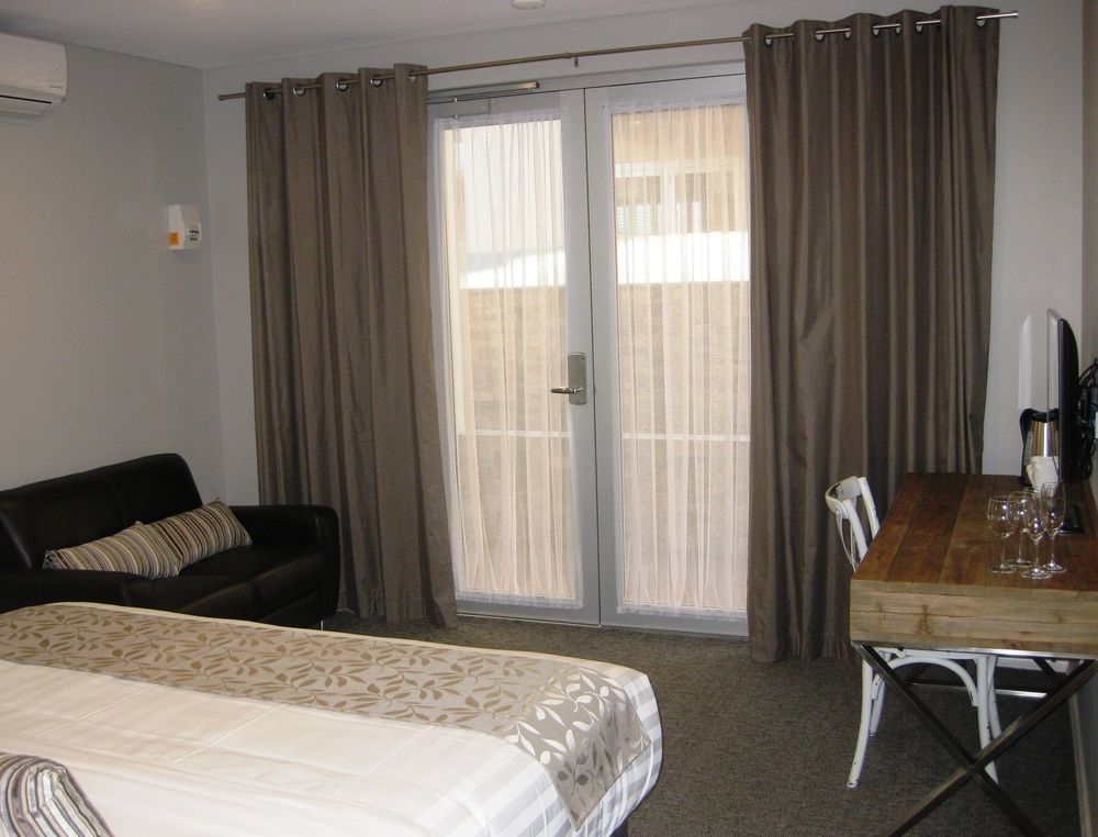 Fremantle Boutique Accommodation - Maand Up Екстериор снимка