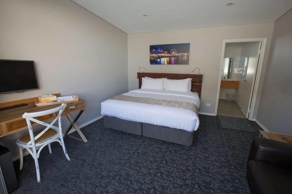 Fremantle Boutique Accommodation - Maand Up Екстериор снимка
