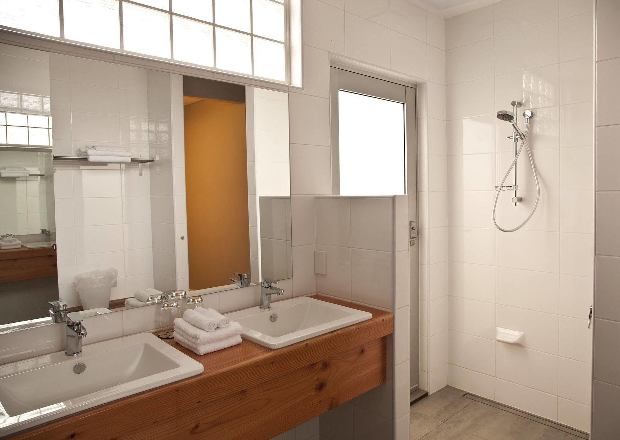 Fremantle Boutique Accommodation - Maand Up Екстериор снимка